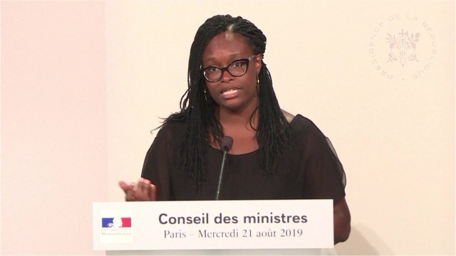Voici - Grève RATP : Sibeth Ndiaye dérape avec un commentaire TRÈS maladroit