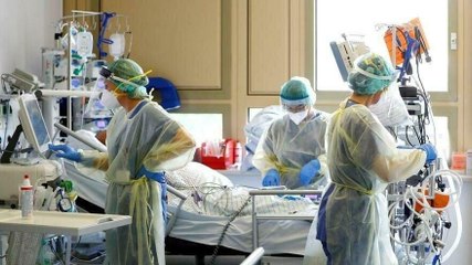 Prof. Dr. Akova: Omicron en iyi ihtimalle...