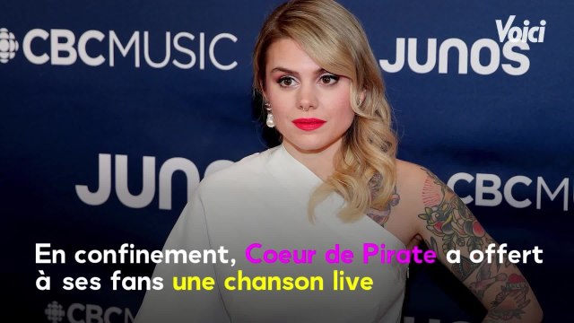 VOICI Coeur de pirate en duo avec sa fille Romy, les internautes sont bluffés par leur ressemblance