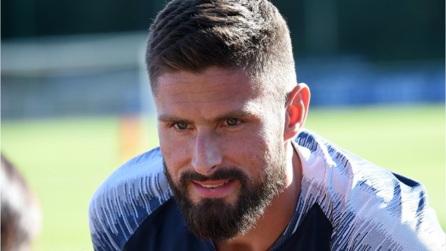 VOICI Olivier Giroud : le footballeur sera bientôt rédacteur en chef du magazine Jésus !