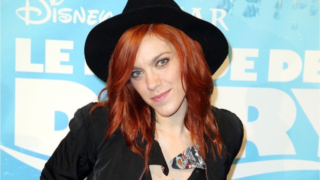 VOICI La Reine des neiges change de voix : Anaïs Delva (Elsa) balance !