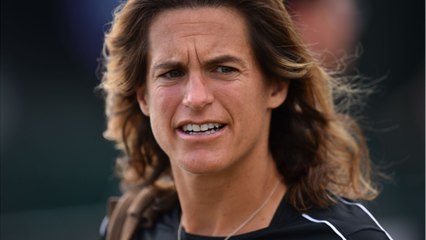 VOICI - Amélie Mauresmo : pourquoi elle a laissé ses enfants déjeuner « exceptionnellement " devant la télévision