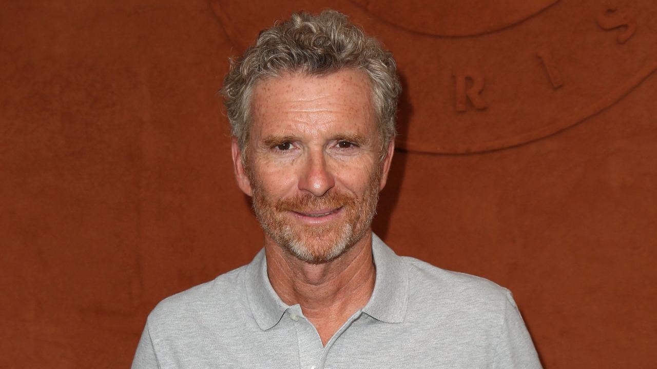 VOICI Denis Brogniart pris dans un nouveau séisme à Bali, l’animateur rassure ses fans