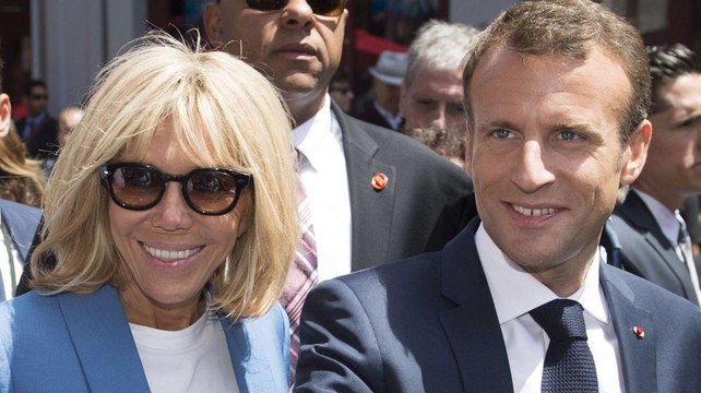 VOICI Emmanuel et Brigitte Macron : découvrez le prix exorbitant de leur nouveau service de vaisselle