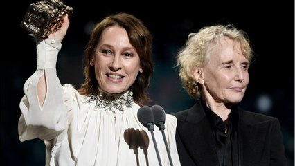 VOICI- César 2020 : la réalisatrice Claire Denis s’exprime sur le César qu’elle a remis à Roman Polanski
