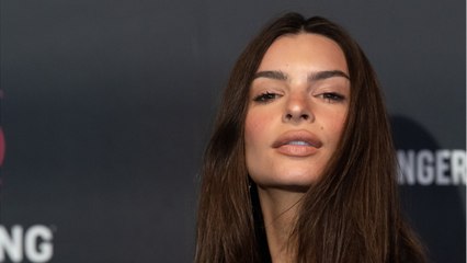 VOICI - Emily Ratajkowski : sa bouche très charnue provoque un gros débat sur Instagram