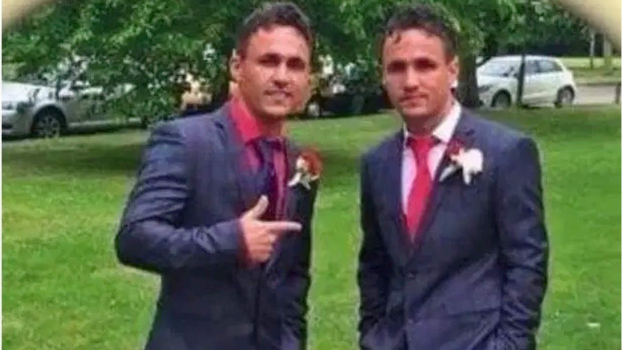 VOICI Suicide de jumeaux de la téléréalité en Angleterre : leurs funérailles hors normes