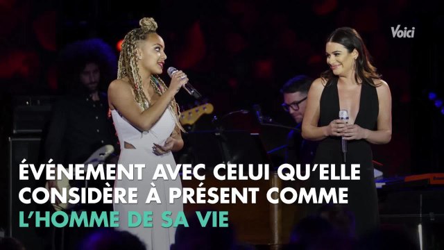 VOICI - PHOTO Lea Michele fian­cée : l'actrice dévoile son ÉNORME diamant