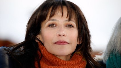 VOICI - Sophie Marceau : après deux ans d'absence, elle revient enfin sur le devant de la scène