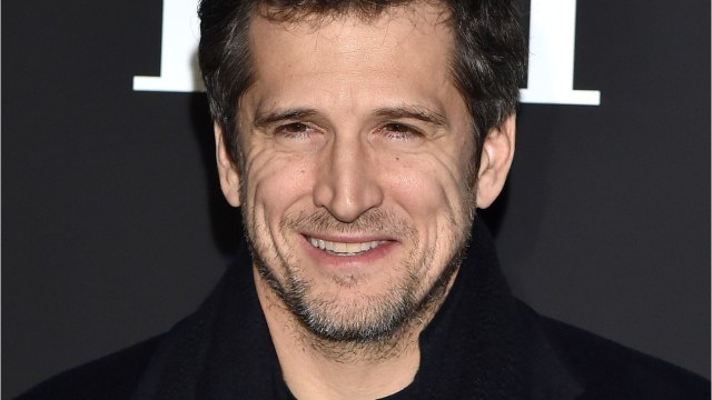 VOICI - PHOTO Guillaume Canet déniche un sosie de Gilles Lellouche et c’est hilarant