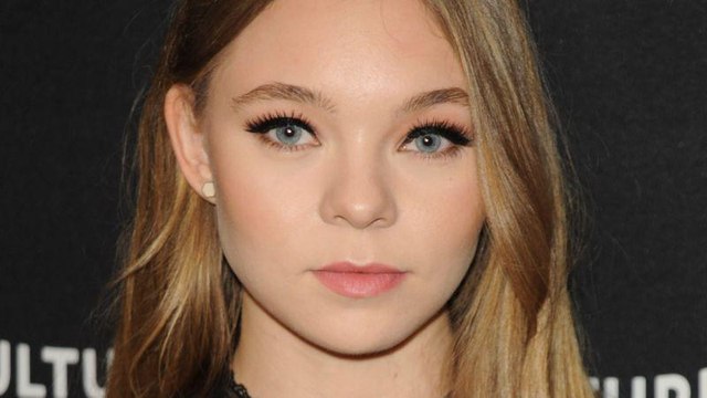 VOICI - Défigurée sur le tournage de Ghostland avec Mylène Farmer, l'actrice Taylor Hickson porte plainte