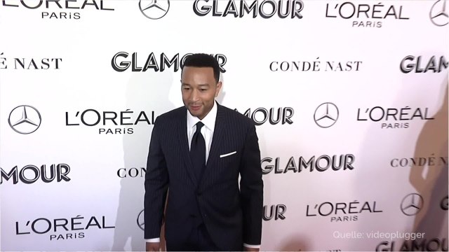 VOICI John Legend élu “homme le plus sexy de la planète” : Chrissy Teigen se moque de lui
