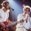 VOICI SOCIAL - Johnny Hallyday Giflé Par Eddy Mitchell : Ce Coup Bas Qui a Failli Gâcher Leur Amitié (1)