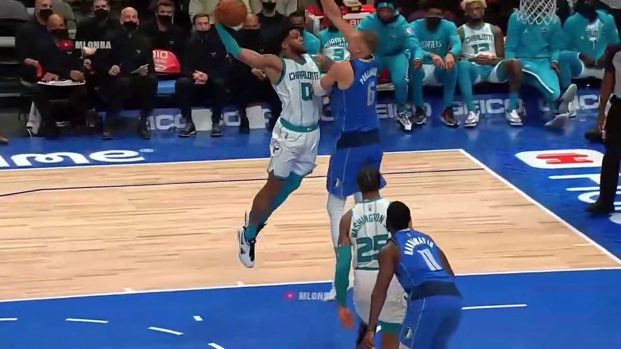 Miles Bridges doing his best Ja "Almost" Morant impersonation 