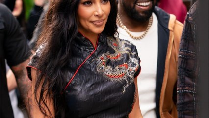 VOICI - Kim Kardashian folle de rage, elle accuse une application d’avoir utilisé son image et lui réclame 10 millions de dollars