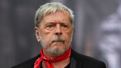 VOICI Renaud : Jean-Louis Aubert heureux de le retrouver « en forme "