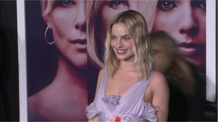 VOICI- Margot Robbie : cette prestigieuse cérémonie durant laquelle l’actrice, ivre, a cru mourir