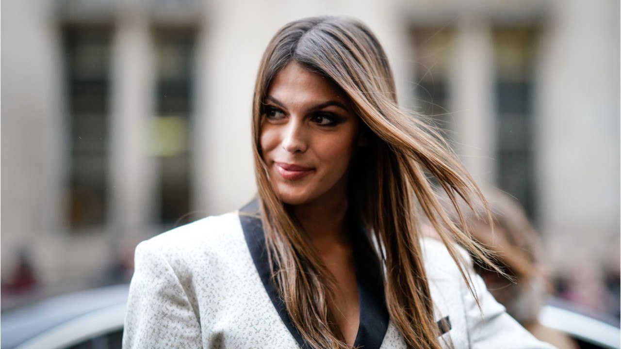 VOICI - Ninja Warrior : pourquoi Denis Brogniart, Christophe Beaugrand et Iris Mittenaere ne testent pas les épreuves