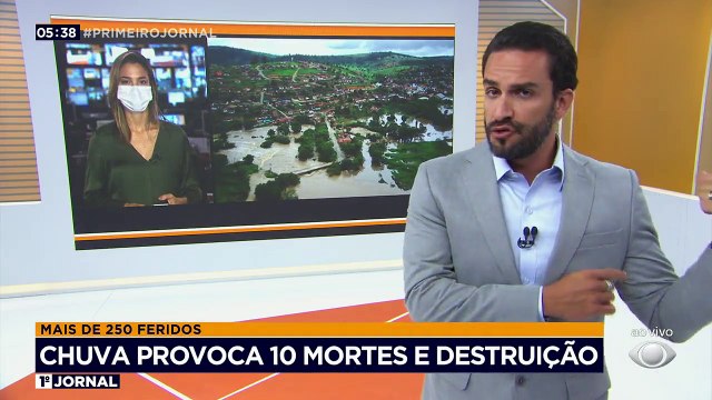 Pelo menos 10 pessoas morreram e outras 250 ficaram feridas devido às fortes chuvas que atingiram a Bahia. Entre os sobreviventes, um bebê de 2 meses que estava desnutrido e precisava de atendimento médico com urgência.