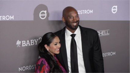 VOICI- PHOTO Mort de Kobe et Gianna Bryant : Vanessa Bryant leur rend un bel hommage avec ses filles