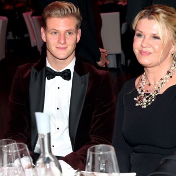 VOICI - Michael Schumacher : Sa Femme Corinna Répond Aux Graves Accusations De Son Ancien Manager (1)