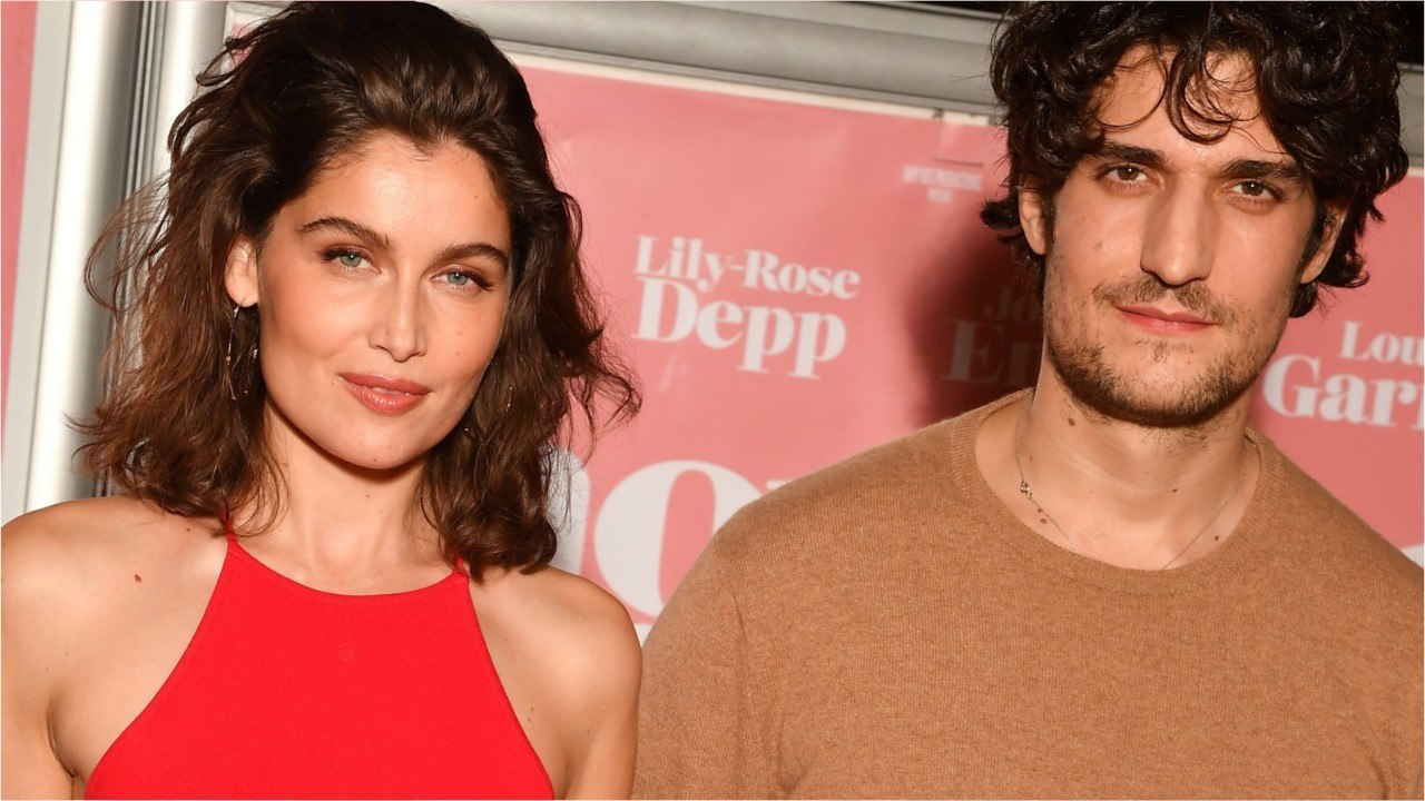 Voici - Laetitia Casta ne dit pas non pour un enfant avec Louis Garrel