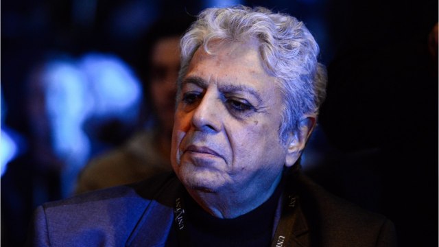 GALA VIDÉO - Enrico Macias se confie avec douleur sur le décès de sa femme : “Elle est morte deux fois”