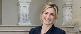 GALA VIDEO - Julie Gayet, cachottière : ses performances physiques méconnues