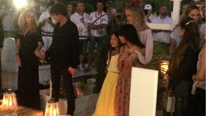 GALA VIDÉO - Jade Hallyday : cette très grosse somme d'argent dont elle dispose déjà à 14 ans