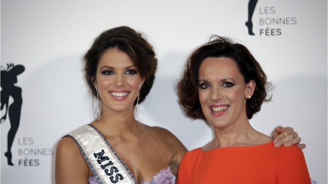 GALA VIDEO - Iris Mittenaere : sa maman Laurence enflamme la toile avec un cliché très sexy en maillot de bain
