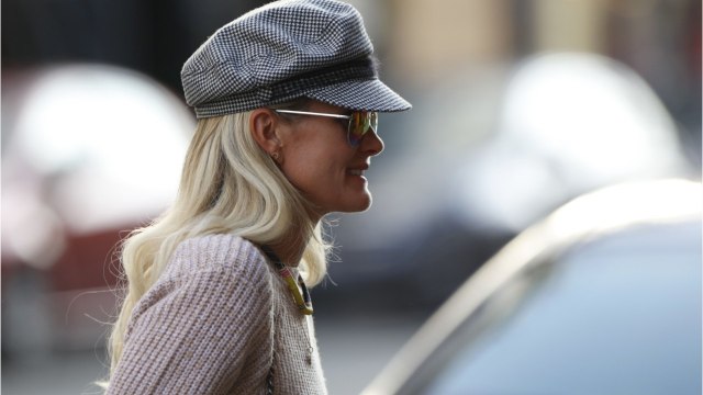 GALA VIDEO : Laeticia Hallyday a pensé à « changer de vie avant d’apprendre le cancer du colon de Johnny