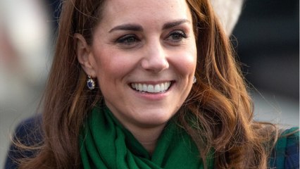 GALA VIDÉO - Kate Middleton apparaît dans un look plus décontracté pour l’anniversaire de sa mère