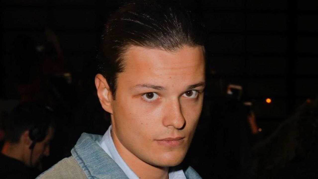 GALA VIDÉO - Jules Benchetrit, le fils de Marie Trintignant : sa blague étonnante (et très osée) sur Marcello Mastroianni