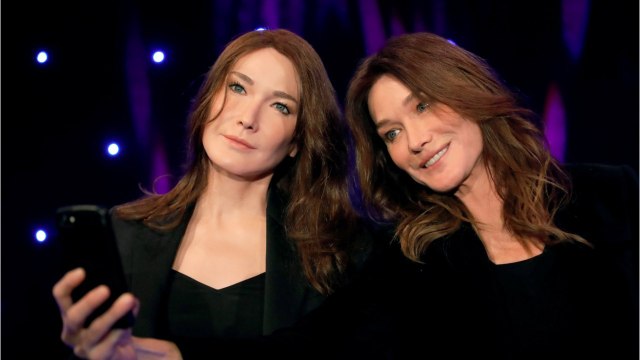 GALA VIDÉO - Carla Bruni-Sarkozy, en mode vintage : ses abonnés soulignent sa ressemblance avec une autre célébrité