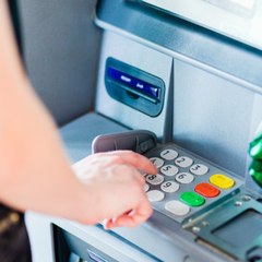 Attention au "billet magique", la nouvelle arnaque qui sévit aux distributeurs - F