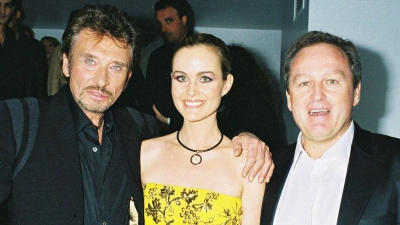 GALA VIDÉO - Le père de Laeticia, André Boudou, règle encore ses comptes avec Nathalie Baye et Sylvie Vartan