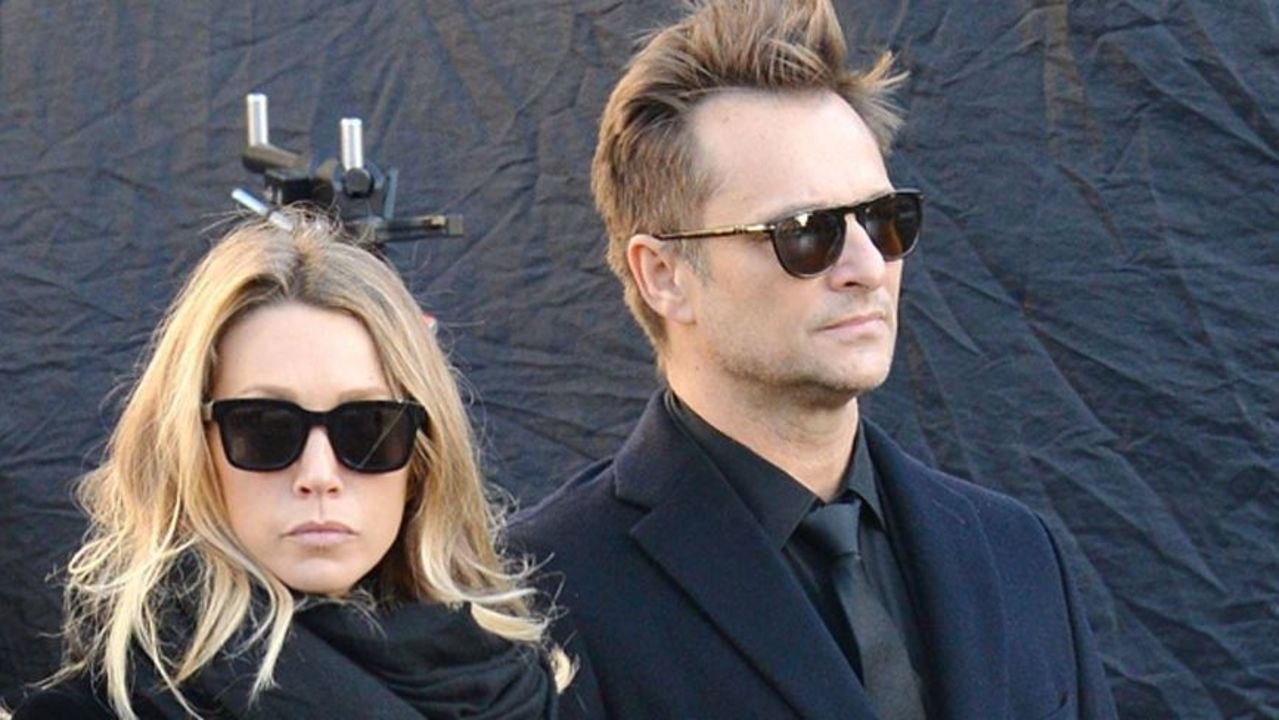 GALA VIDÉO - David Hallyday et Laura : ce moment très mal choisi où ils ont appris que leur père les avait déshérités