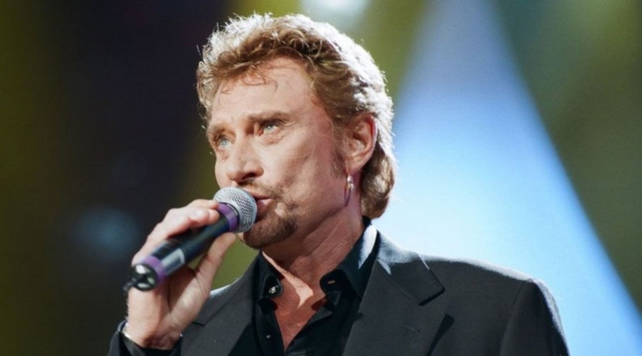 GALA VIDEO : Quand Johnny Hallyday poussait ses musiciens à l’adultère