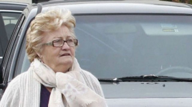 GALA VIDEO : Mamie Rock : une nouvelle photo de profil pas totalement anodine, alors que le clan Hallyday continue de se déchirer