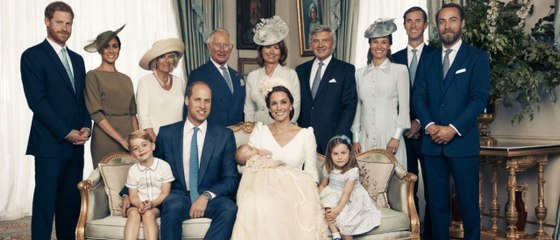 GALA VIDEO - Carole Middleton : comment la mère de Kate gâte ses petits-enfants George et Charlotte à Noël