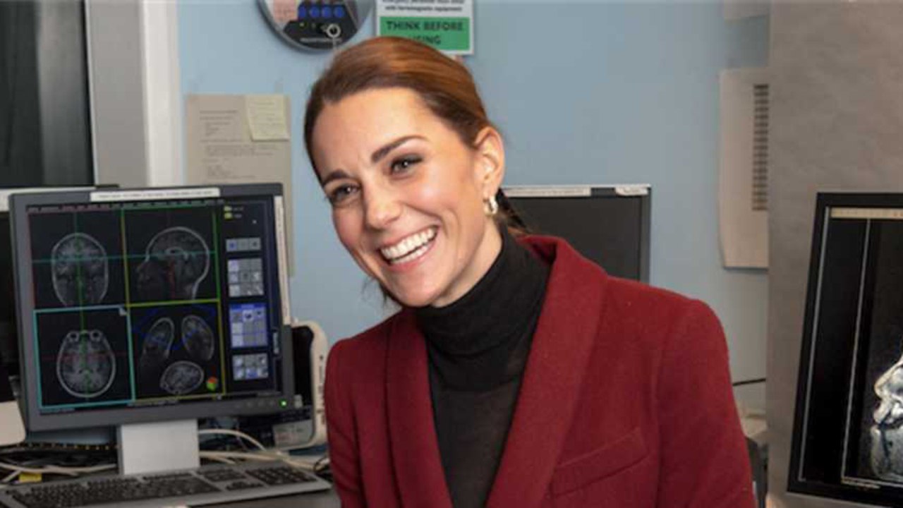 GALA VIDEO - Kate Middleton : ce face-à-face av...