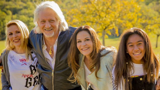 GALA VIDEO – Patrick Sébastien : « Ce que Jacques Chirac a fait en voyant ma fille Lily ! »