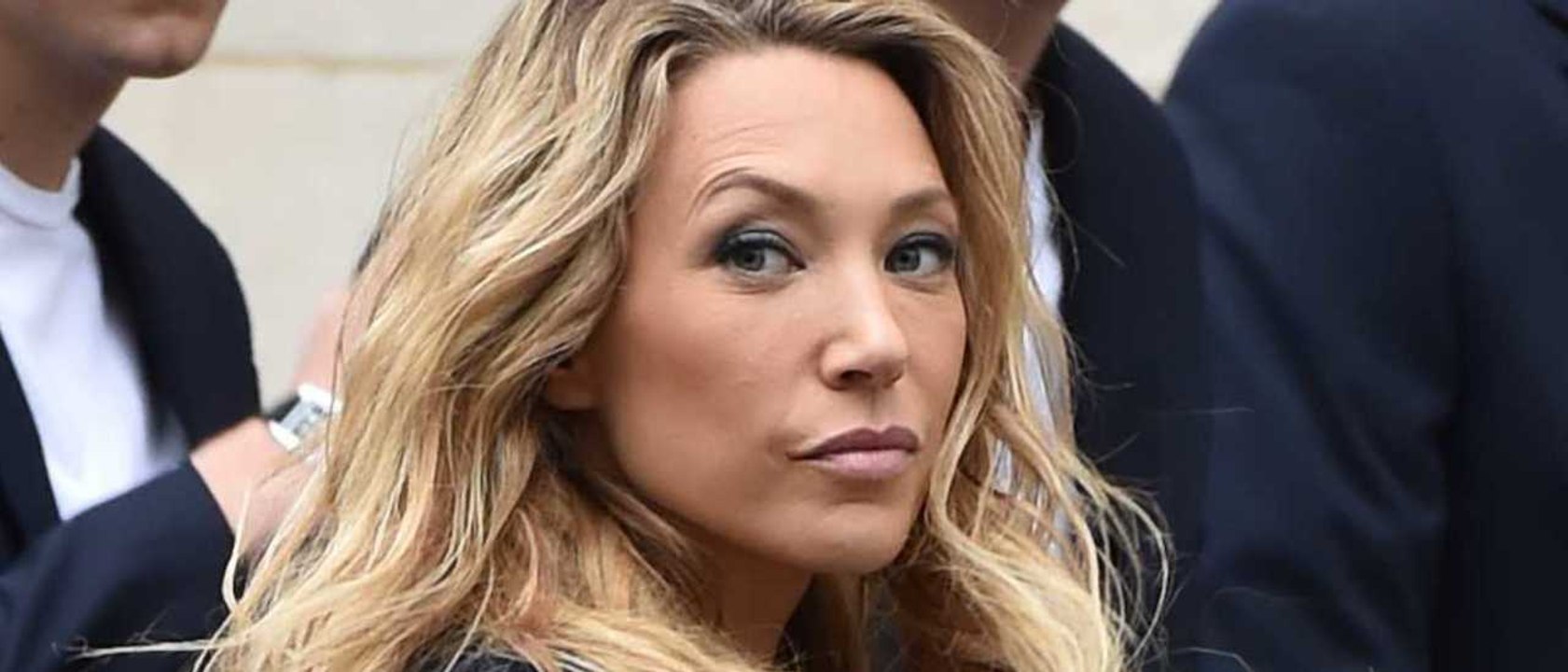 GALA VIDEO – Laura Smet, ce drôle de cadeau que lui ont offert deux de ses amis