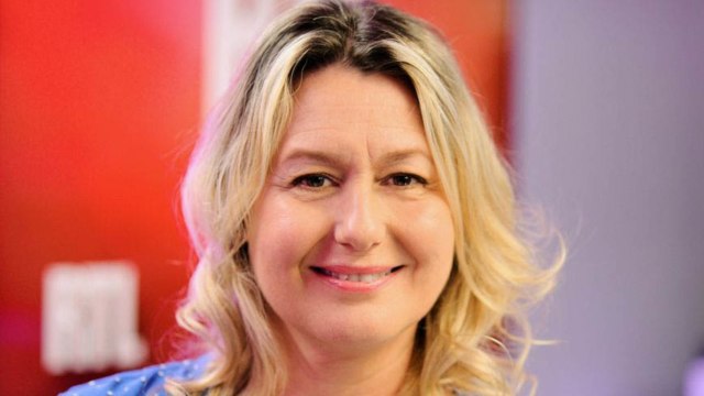 GALA VIDÉO - Pourquoi Luana Belmondo, proche de Laeticia Hallyday, apporte son soutien à David Hallyday