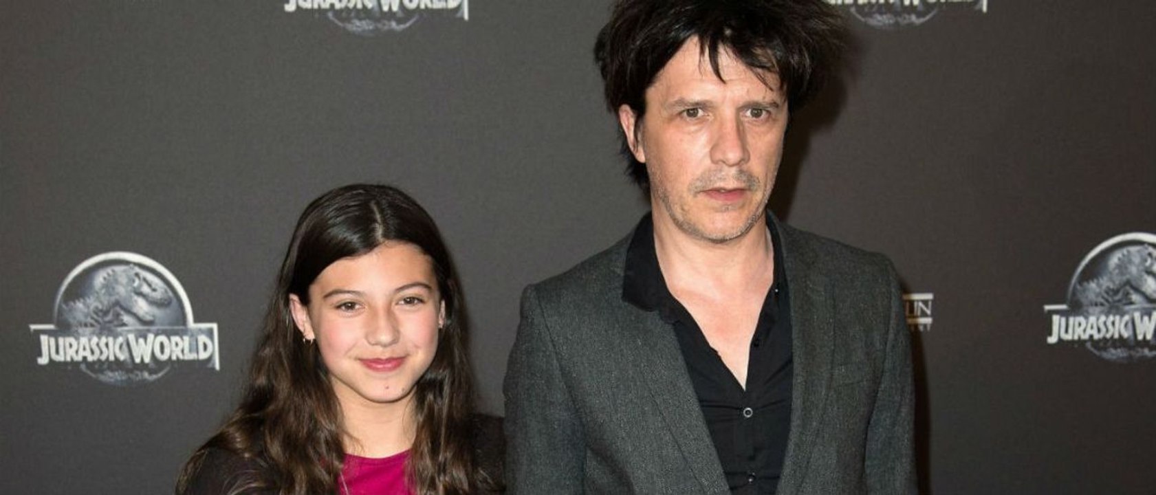 GALA VIDEO - Nicola Sirkis, leader d'Indochine : ses secrets pour rester en contact avec ses enfants pendant ses tournées