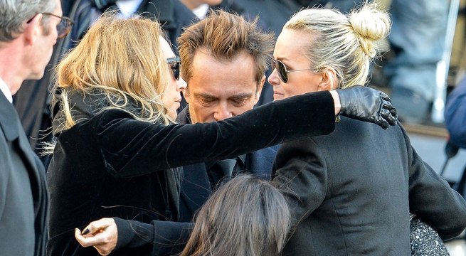 GALA VIDEO : Cette erreur de Sébastien Farran qui a failli empêcher David Hallyday d’assister aux obsèques de son père