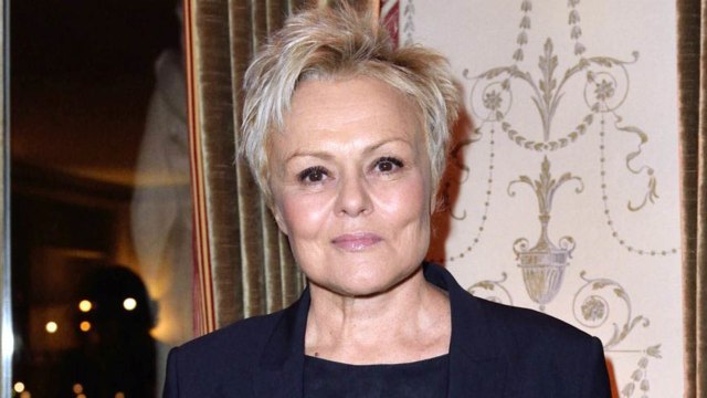 GALA VIDÉO - Muriel Robin révèle un lourd secret de famille