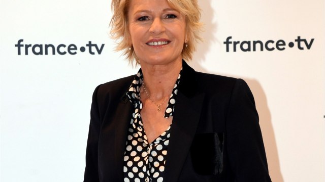 VOICI - Sophie Davant vivement critiquée sur les réseaux sociaux, elle s'avoue blessée