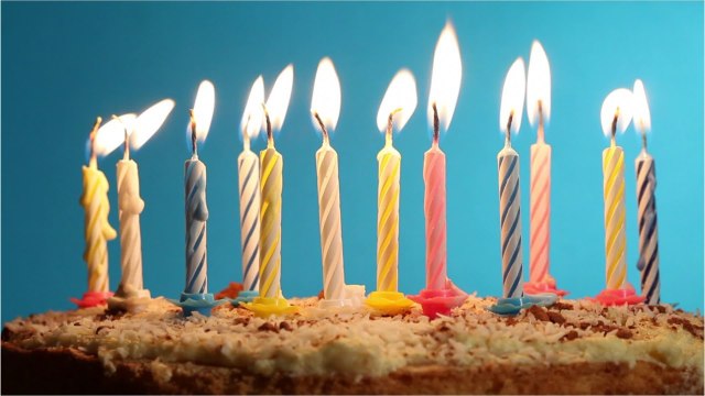 VOICI - Laeticia Hallyday : l’incroyable fête d’anniversaire organisée pour ses filles Jade et Joy