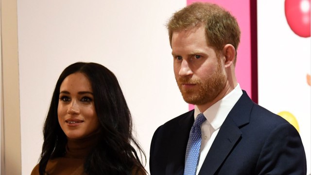 VOICI Prince Harry et Meghan Markle : Buckingham Palace contredit publiquement leur annonce